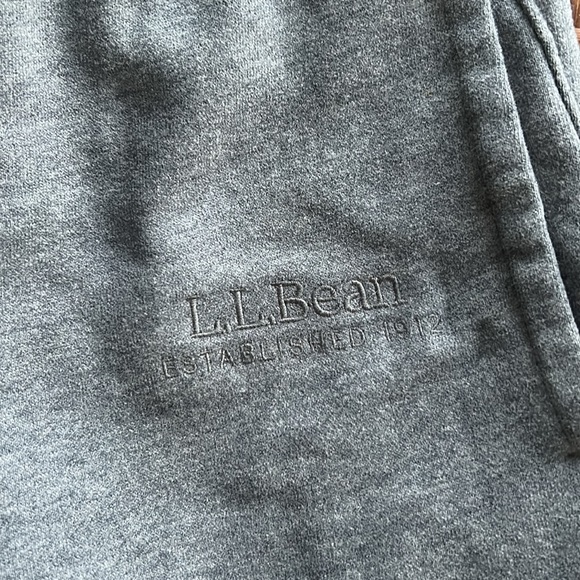 NWOT men’s LL Bean sweatpants 30” small - Picture 2 of 7